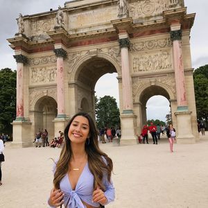 Meet your Posher, Karina